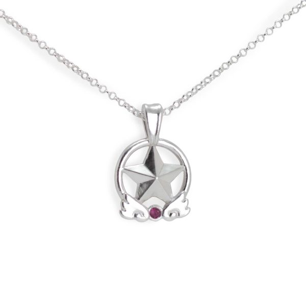 Dije del collar Sakura en plata ley 950 vista frontal detallada inspirada en la llave del báculo de Cardcaptor Sakura.